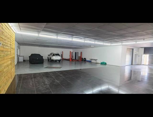 BUSINESS PROPERTY TO RENT IN HATFIELD